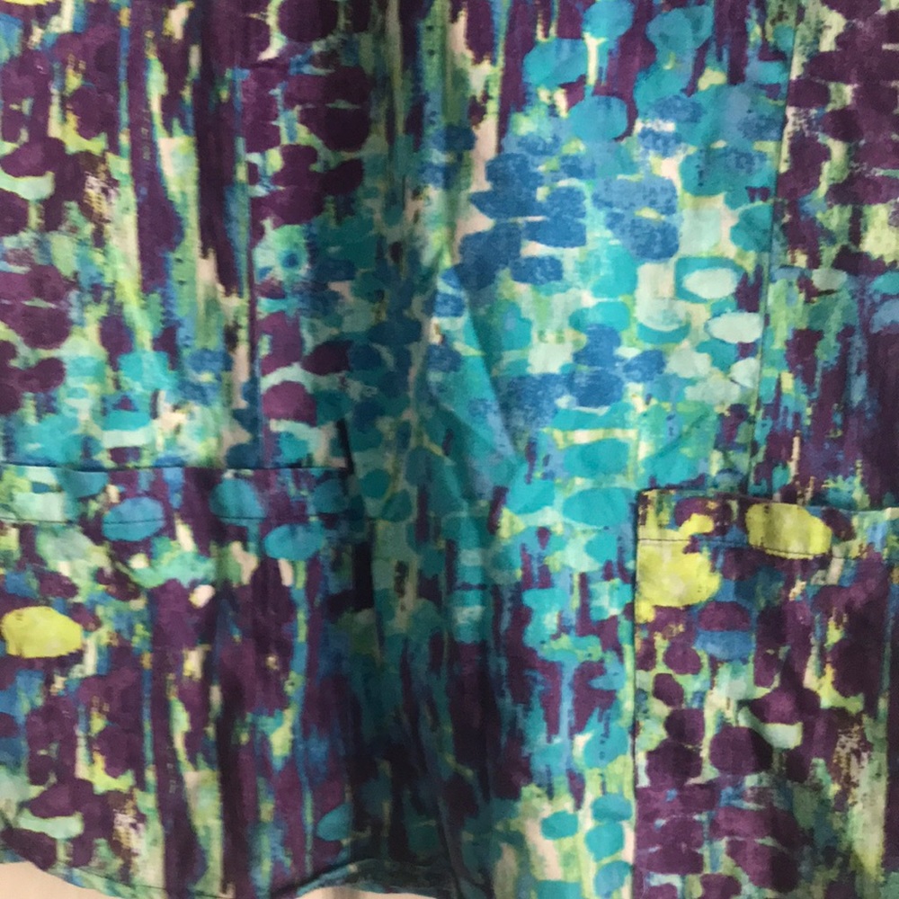 Scrub top - Picture 3 of 3